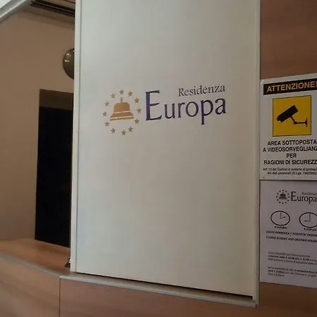 Europa Apartment *